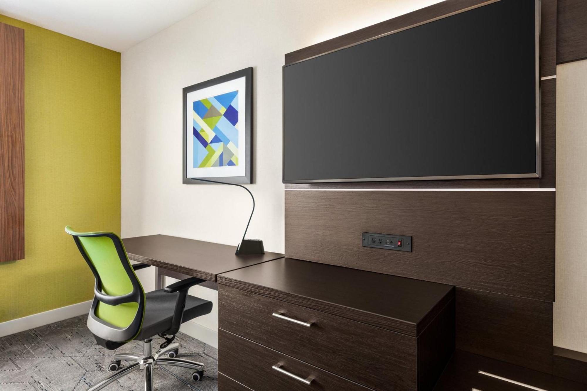 Holiday Inn Express & Suites - Redding By Ihg Eksteriør billede