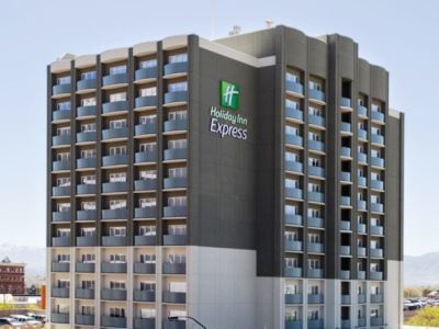 Holiday Inn Express & Suites - Redding By Ihg Eksteriør billede